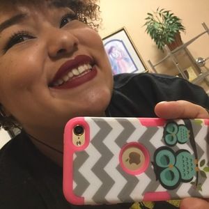 Meet your Posher, Adara